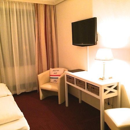 Hotel Waldkur Леер Экстерьер фото